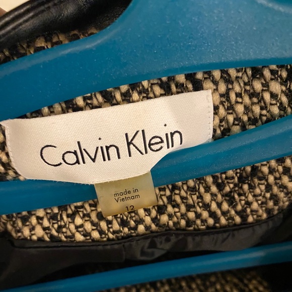 Calvin Klein - Picture 2 of 7